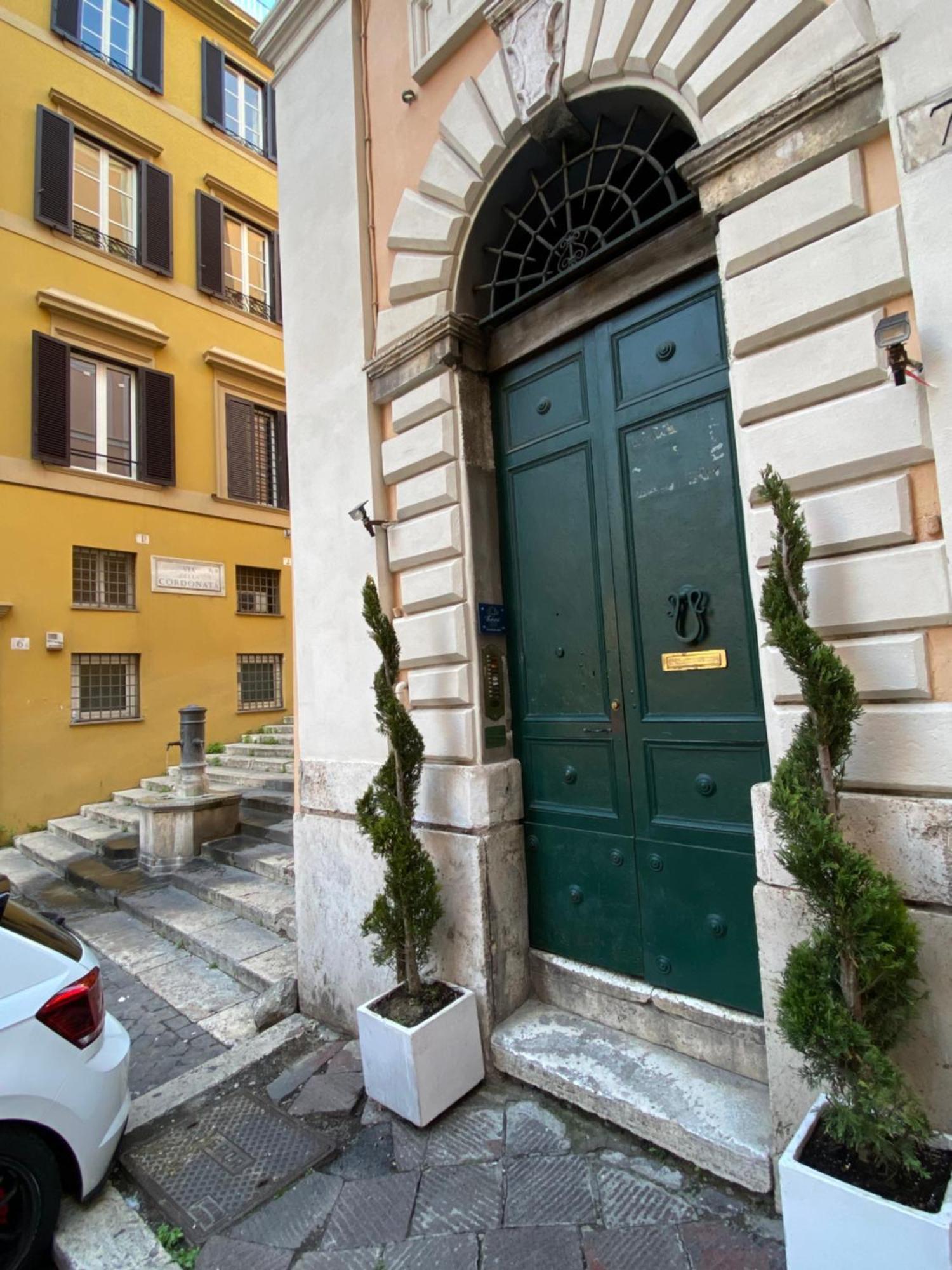 فندق Trevi Steps روما المظهر الخارجي الصورة